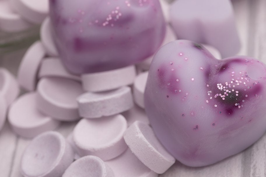 Parma Violet geurende koolzaad- en kokoswasmelts | Klikbalk | Harten | Miniharten
