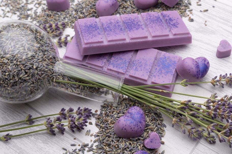 Lavendel geurende koolzaad- en kokoswasmelts | Klikbalk | Hart | Mini-hart