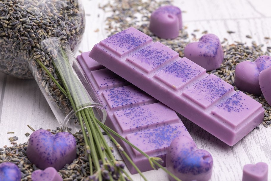 Lavendel geurende koolzaad- en kokoswasmelts | Klikbalk | Hart | Mini-hart