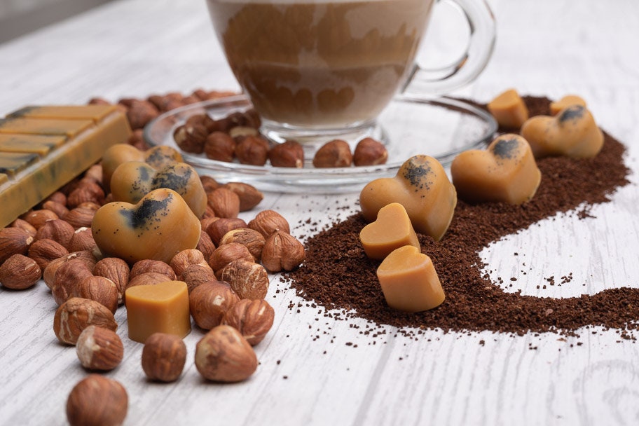 Hazelnut Cappuccino Scented Rapeseed & Coconut Wax Melts | Snap Bar | Heart | Mini Heart